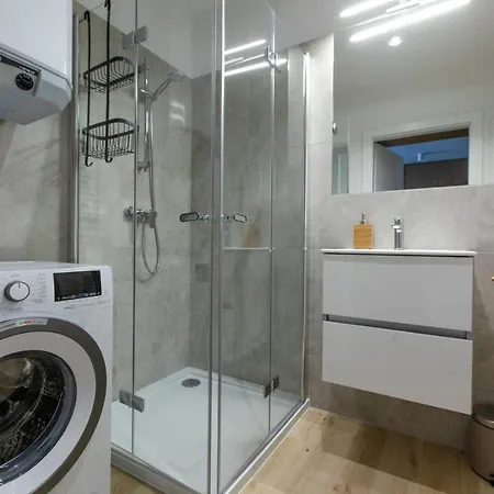 Szafirowy By Major Domus Club